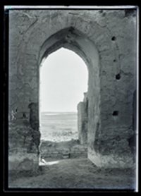 Qubbat as-Sulaibiyya, Innenquadral (Qubbat al-Sulaibiyya, excavated doorway)